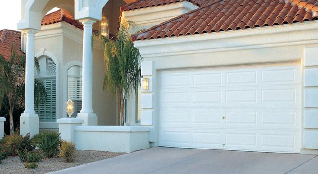 Amarr Lincoln Garage Door hero image