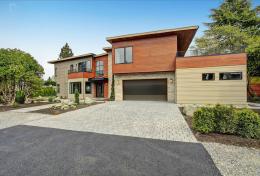 CHI Sterling Garage Doors gallery image