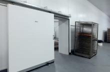 Horizontal Hercules Freezer Door
